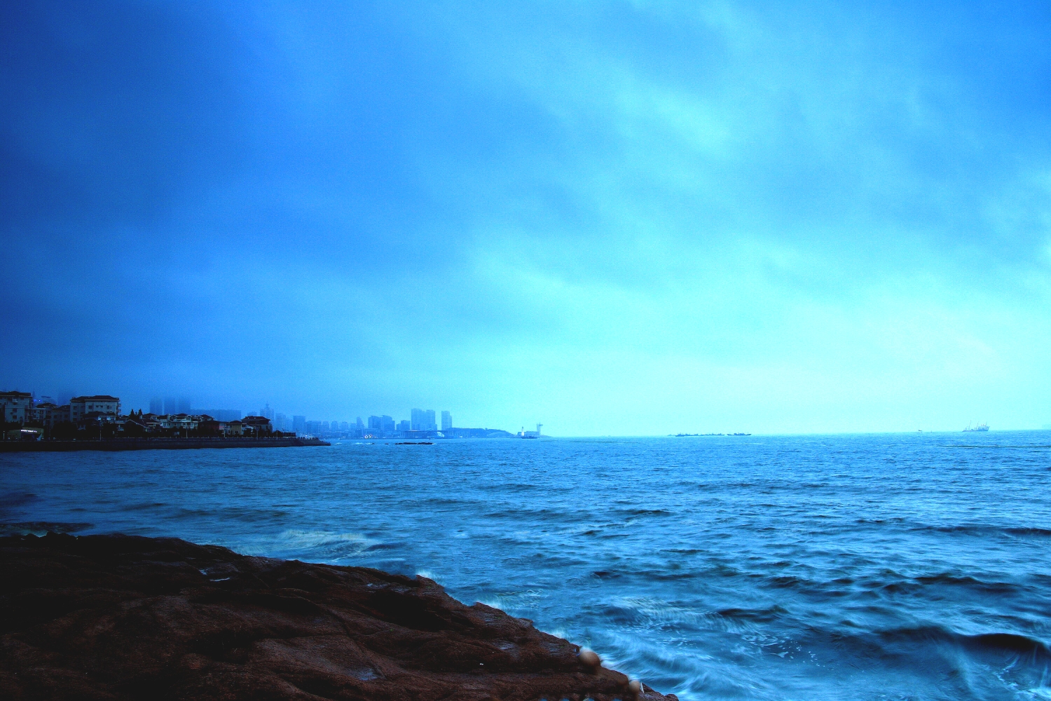 青岛欢迎您风从海上来61雾夜浮山湾