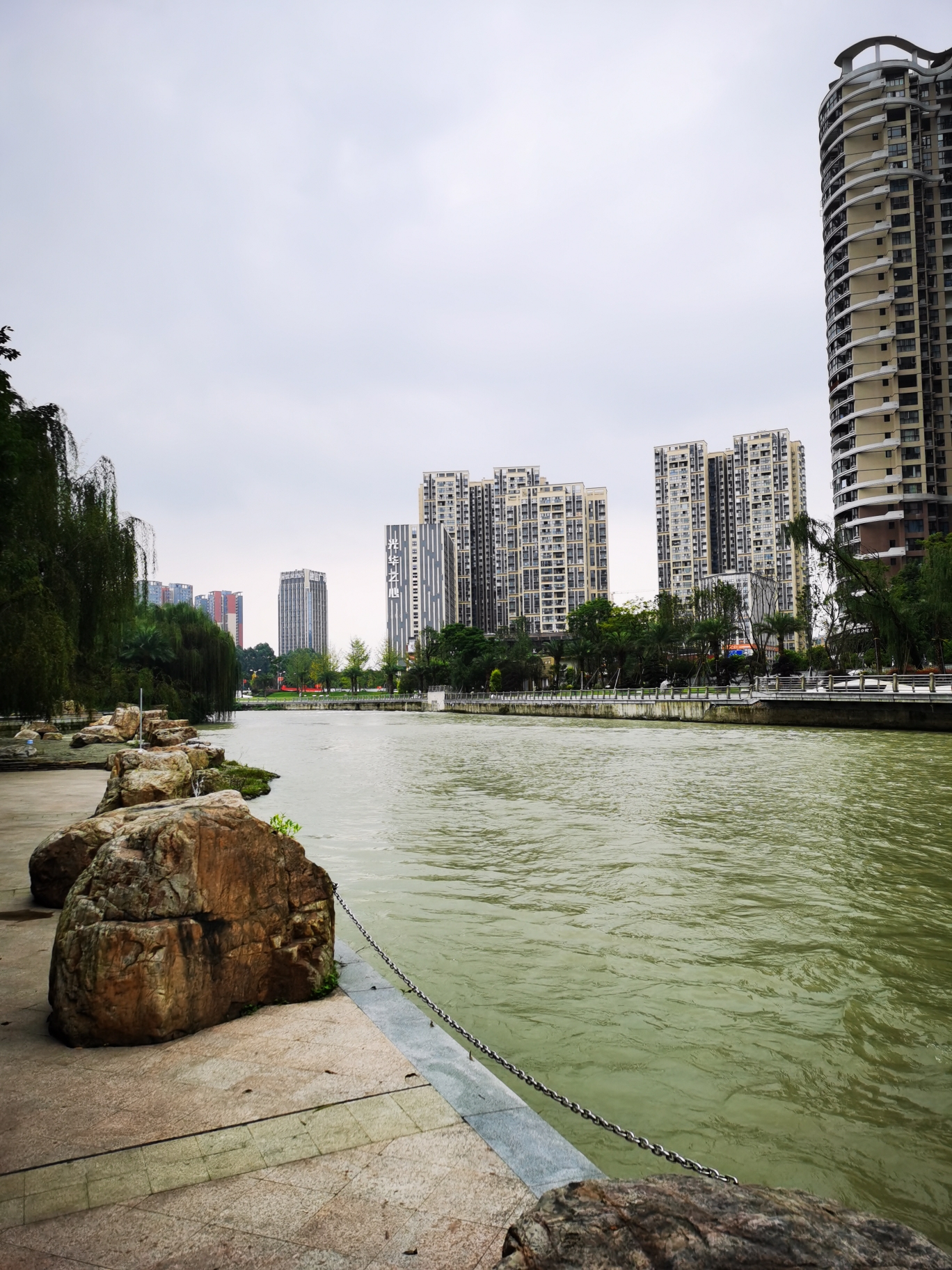 在鱼凫故地安家成都温江剪影