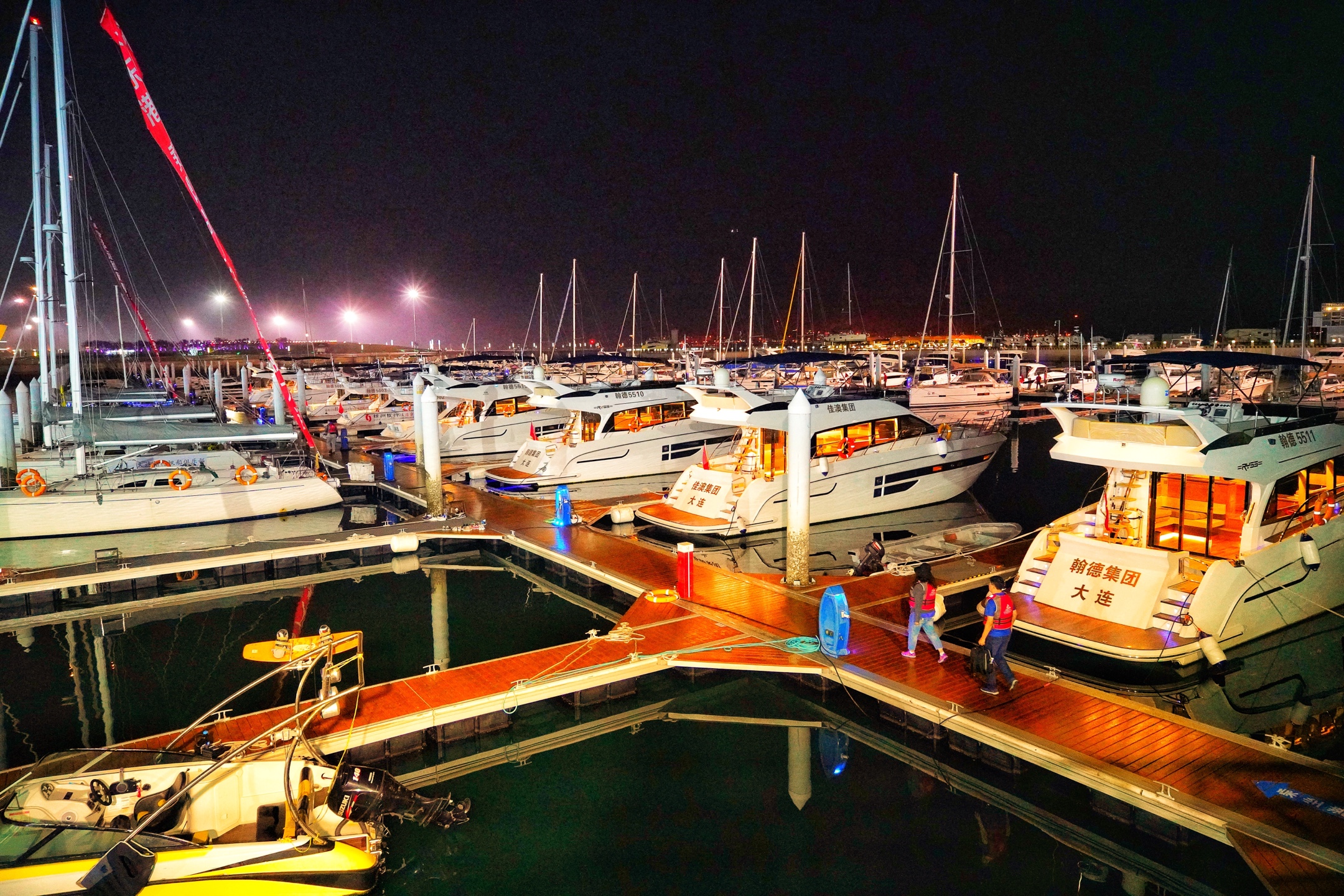 《东港码头夜太美》