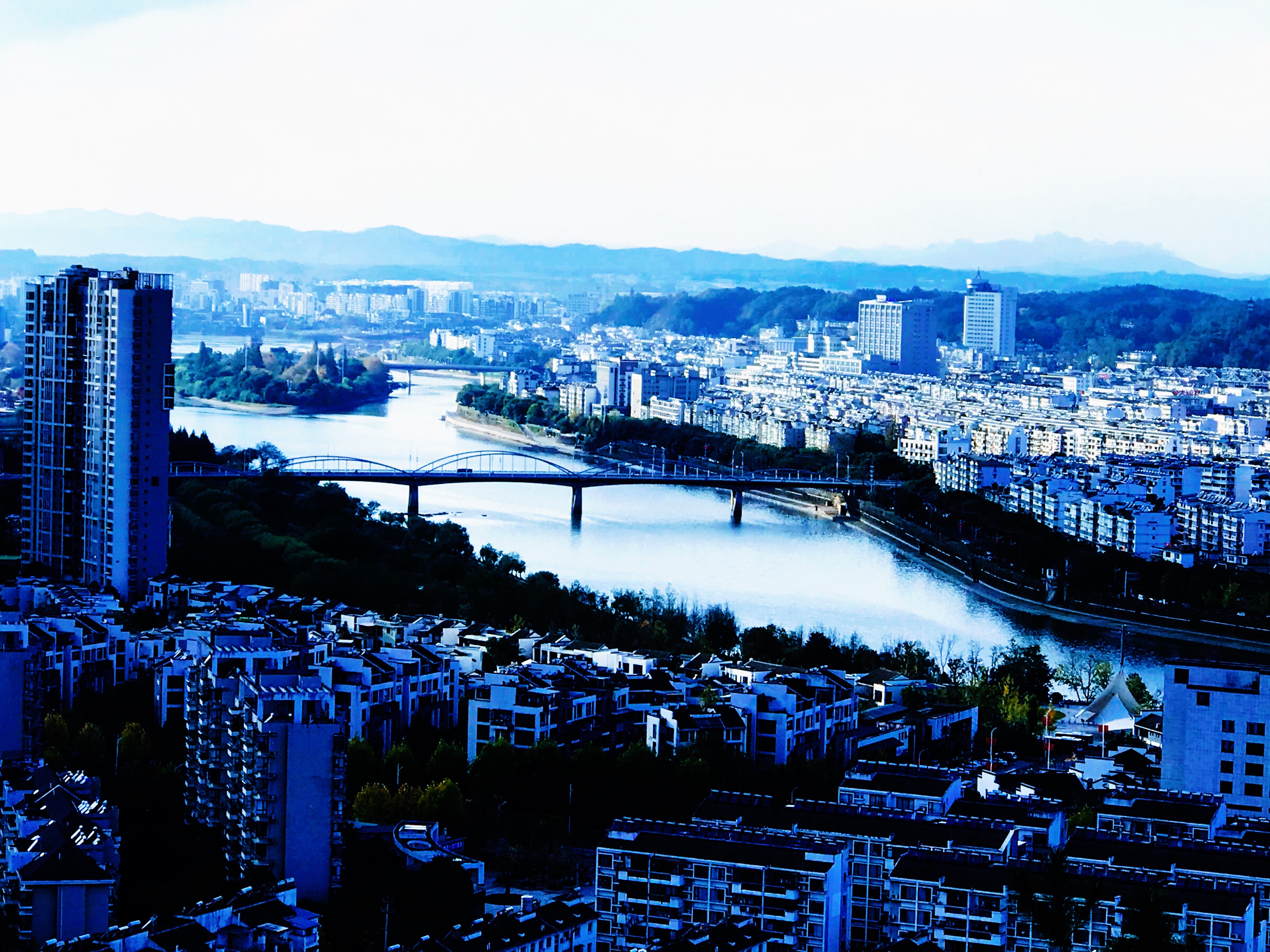 登螺蛳顶拍屯溪美景原创首发