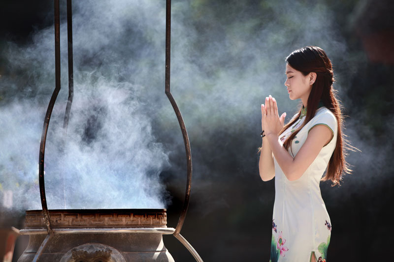 歌曲:问佛演唱:平安是福