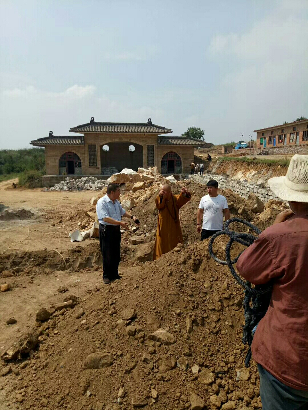 念奴娇 记交口县温泉乡锦泉山石佛寺修复开发