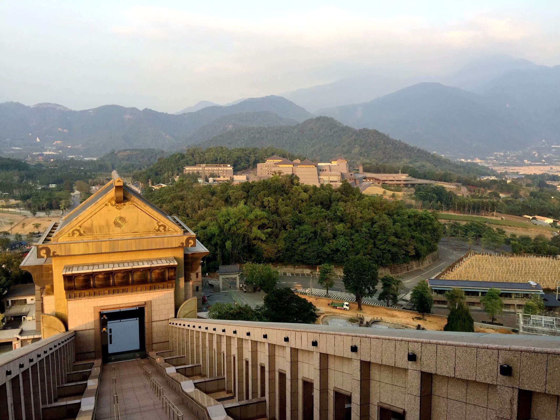 台湾之旅(南投县铺里中台禅寺)