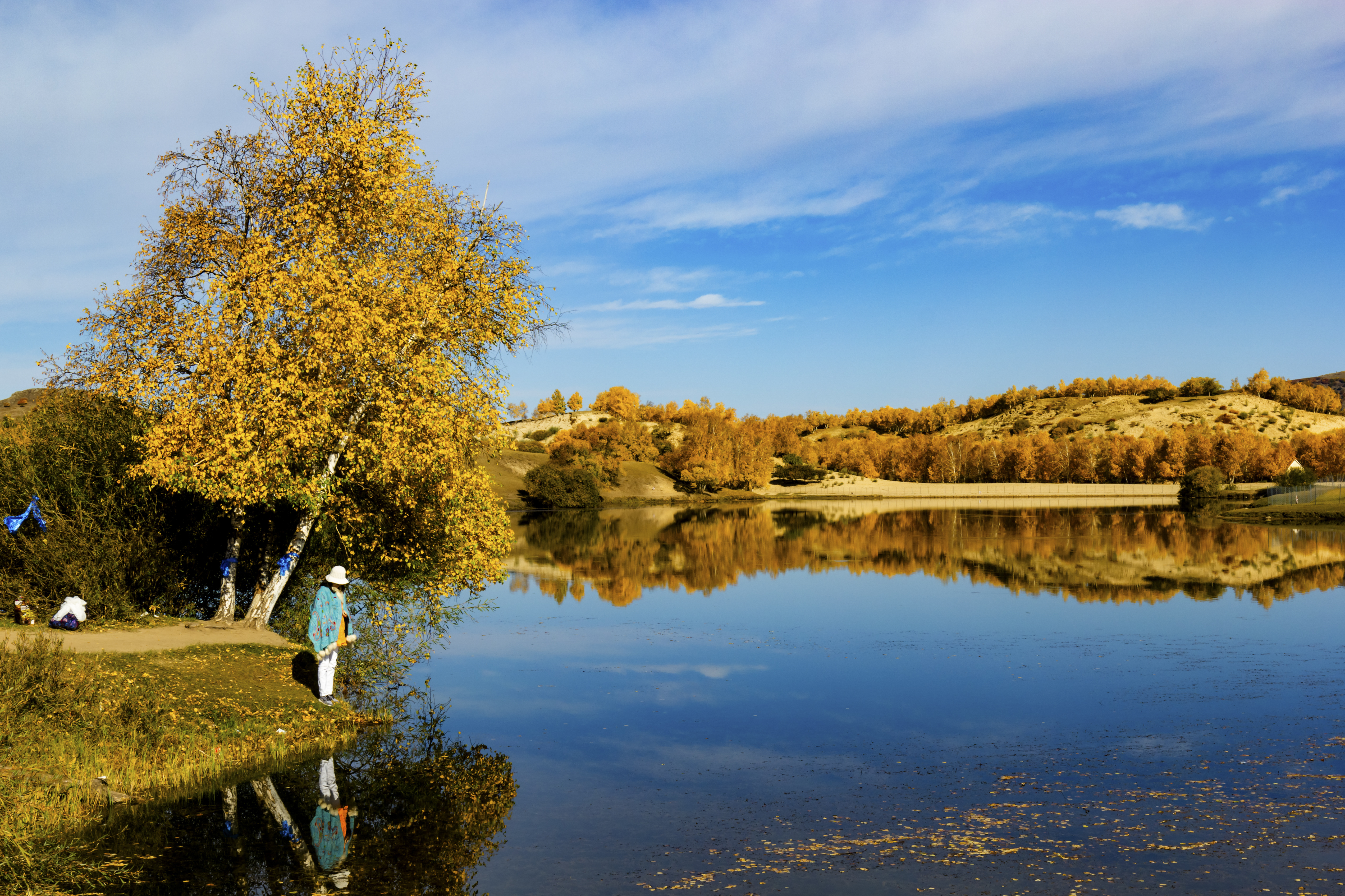 金秋漫步公主湖