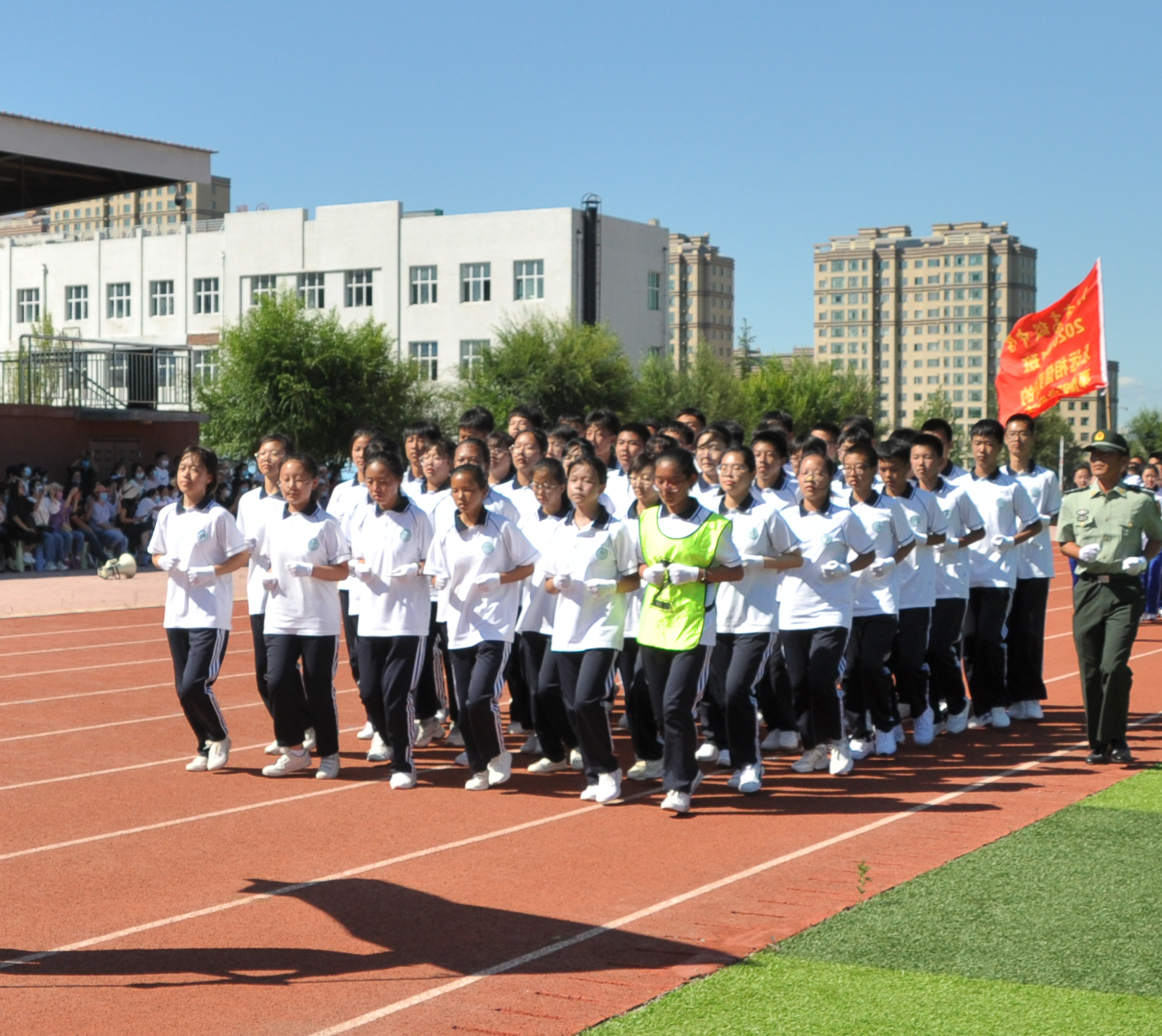 海林市高级中学高一新生军训