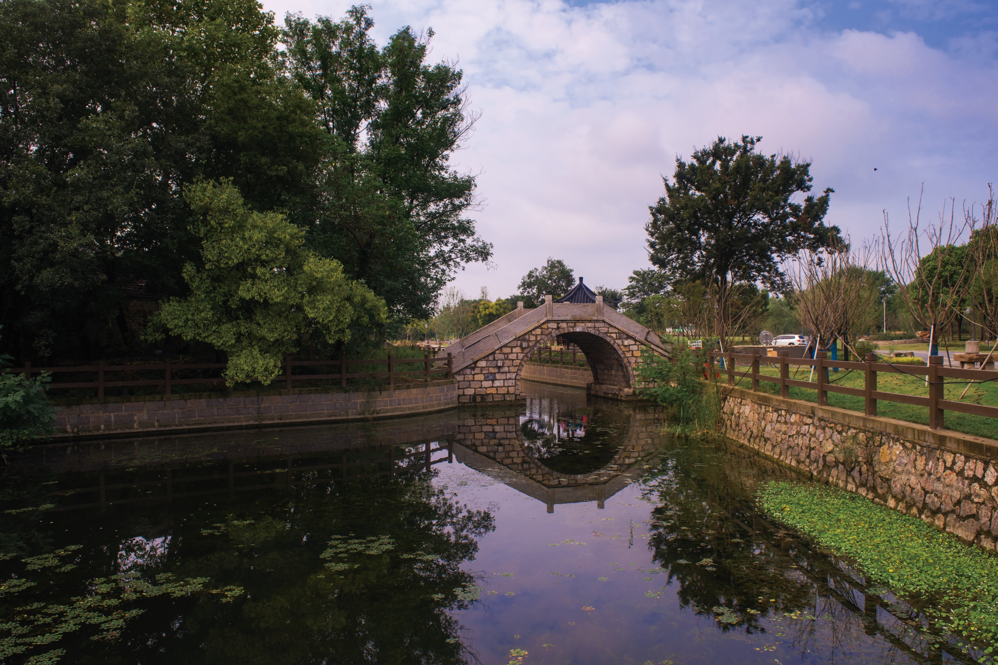 行摄南京东郊小镇汤山之一……《村庄如花园》