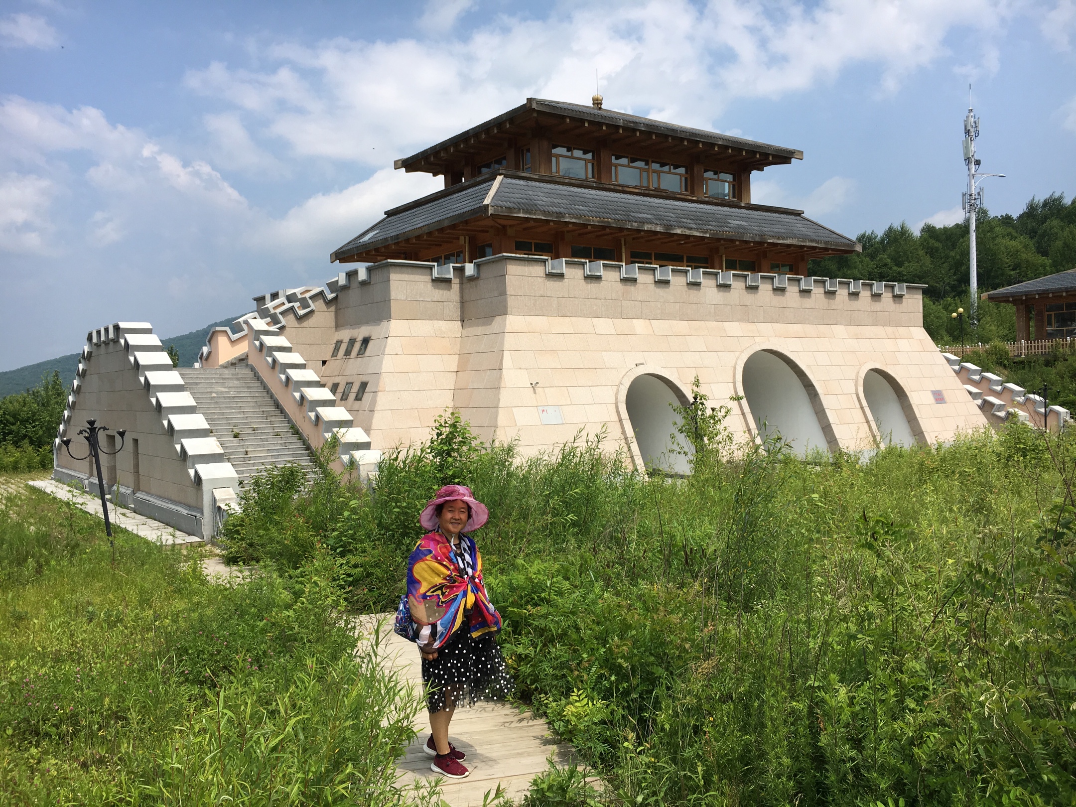 海林夕阳红开心快乐驿站雾淞岭一日游