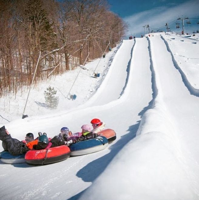 雪场滑道图片