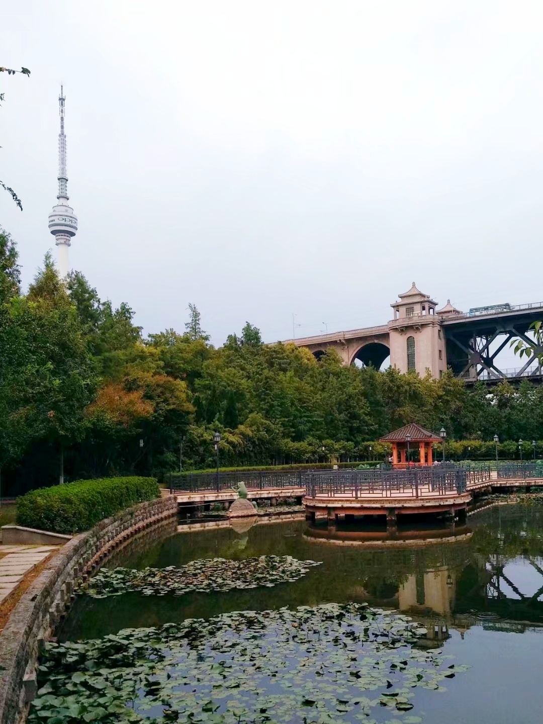 武汉地灵钟俊杰, 谁能与我竞雄风?