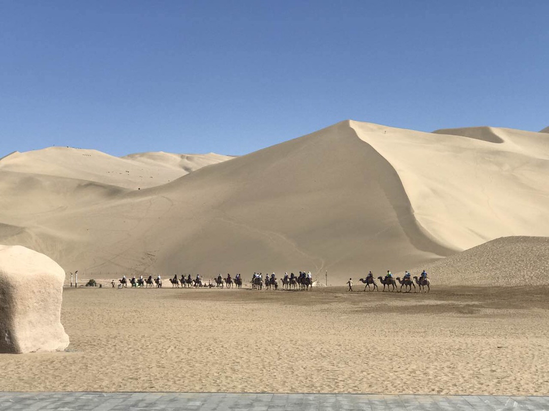 德令哈的月光 作者:碑林路人 摄影:半糖 诵读:清风