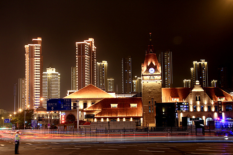 美丽的青岛2018上合组织峰会青岛之约61火车站之夜