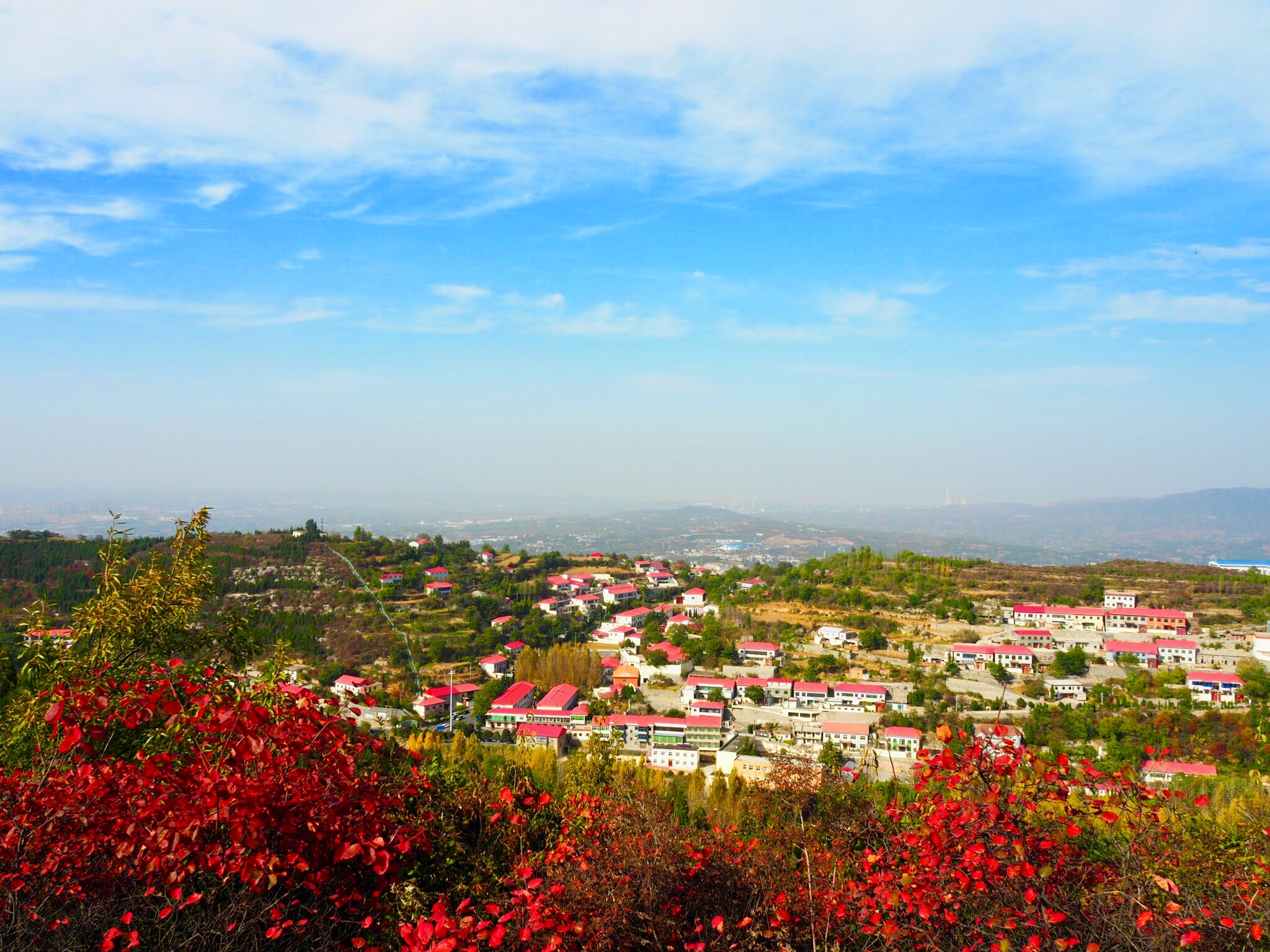 巩义市青龙山五彩秋景