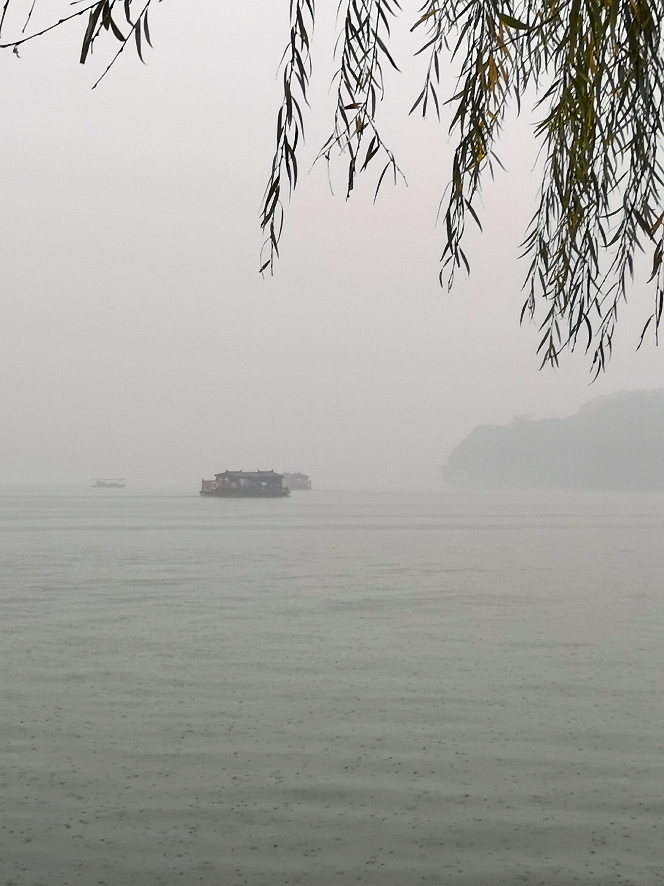 烟雨朦胧雨西湖