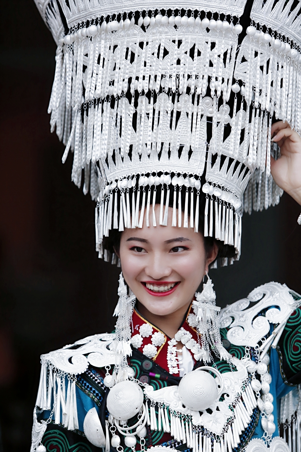 川西南  大凉山  布拖  美姑 彝族火把节选美活动中 那危乎高哉  硕大