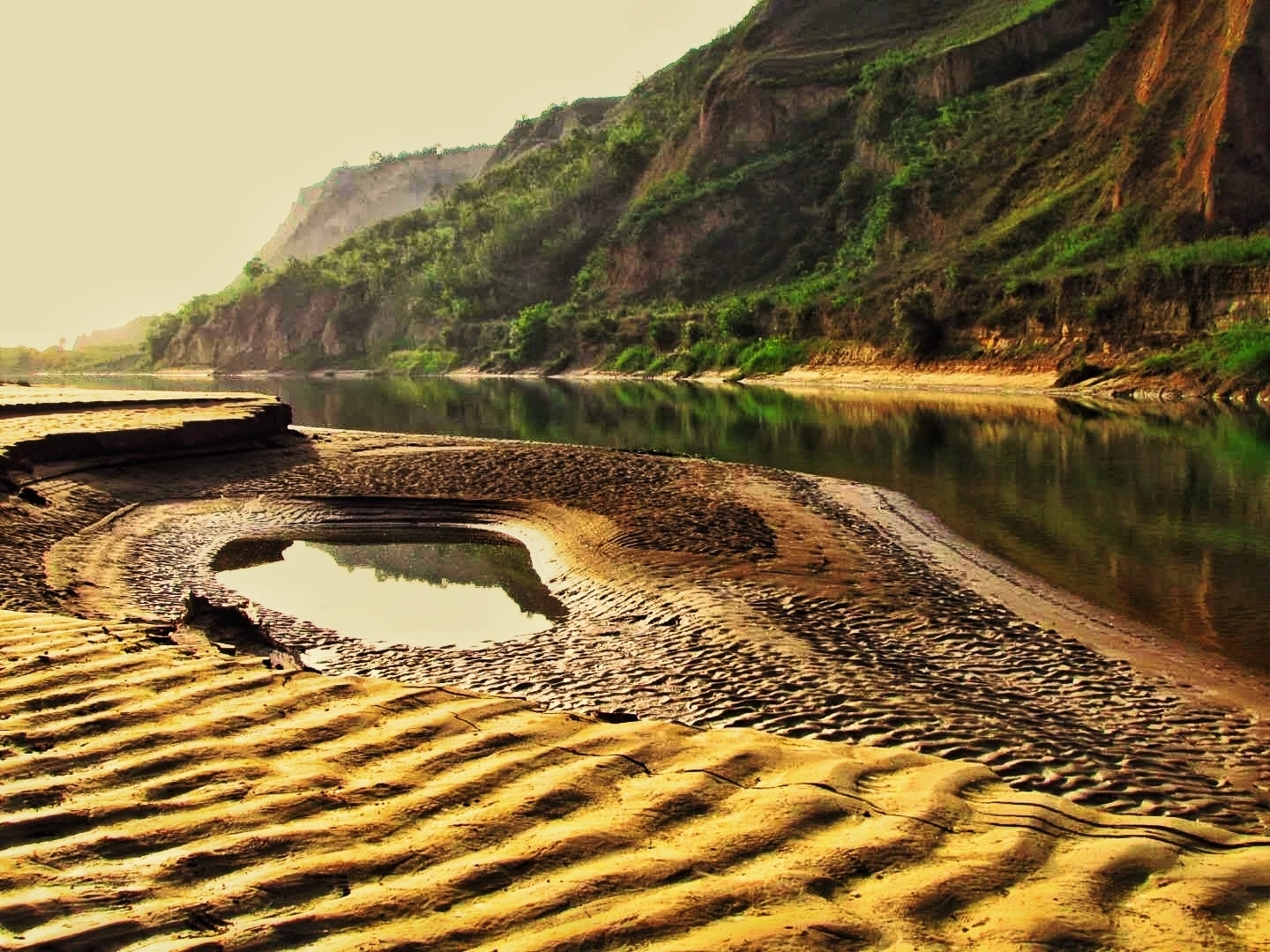丝路花雨,大美泾河