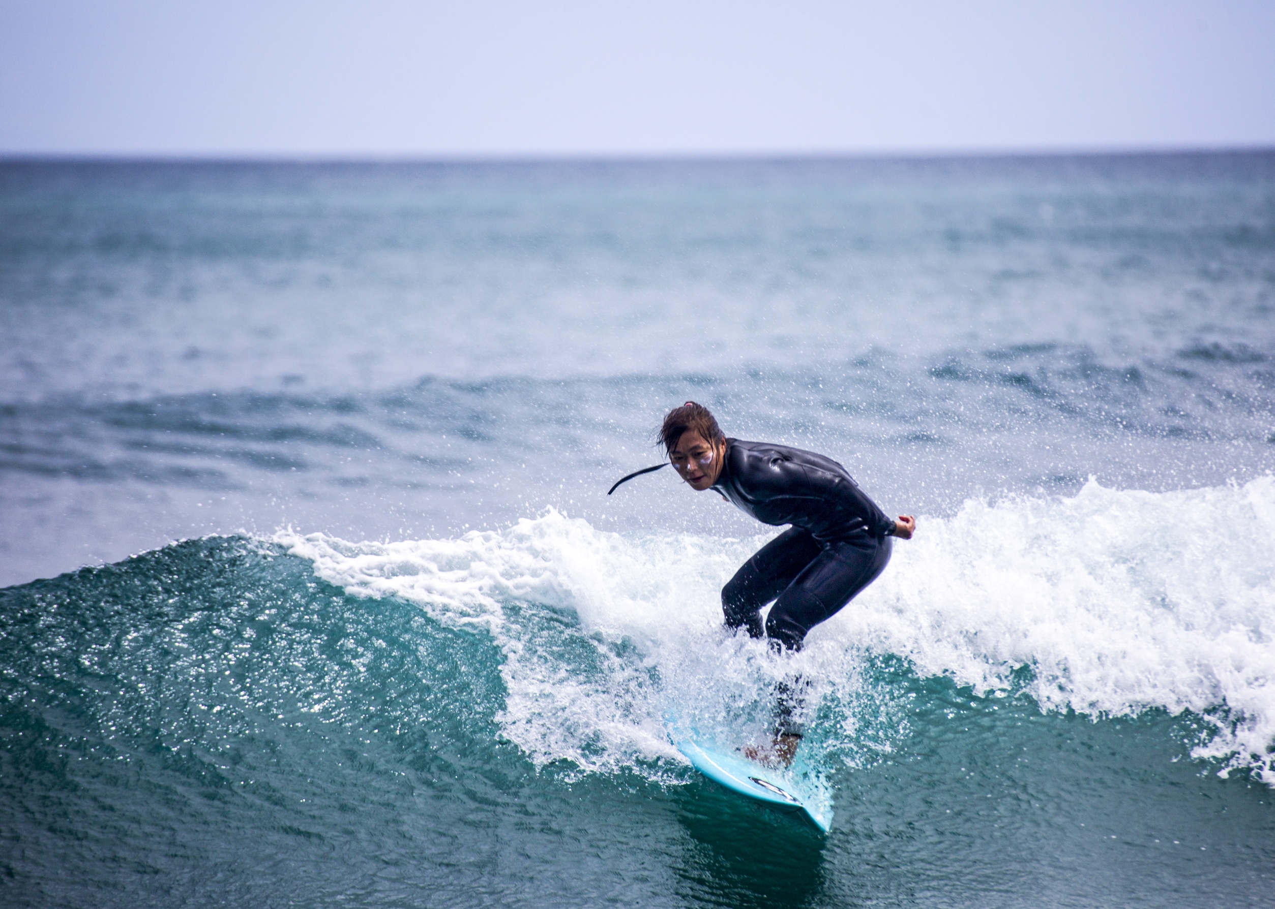 勇敢者的运动新西兰的冲浪活动