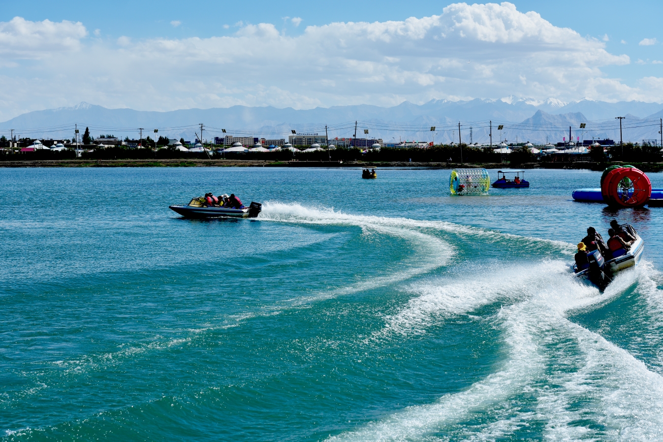 格尔木《美丽的.金鱼湖》