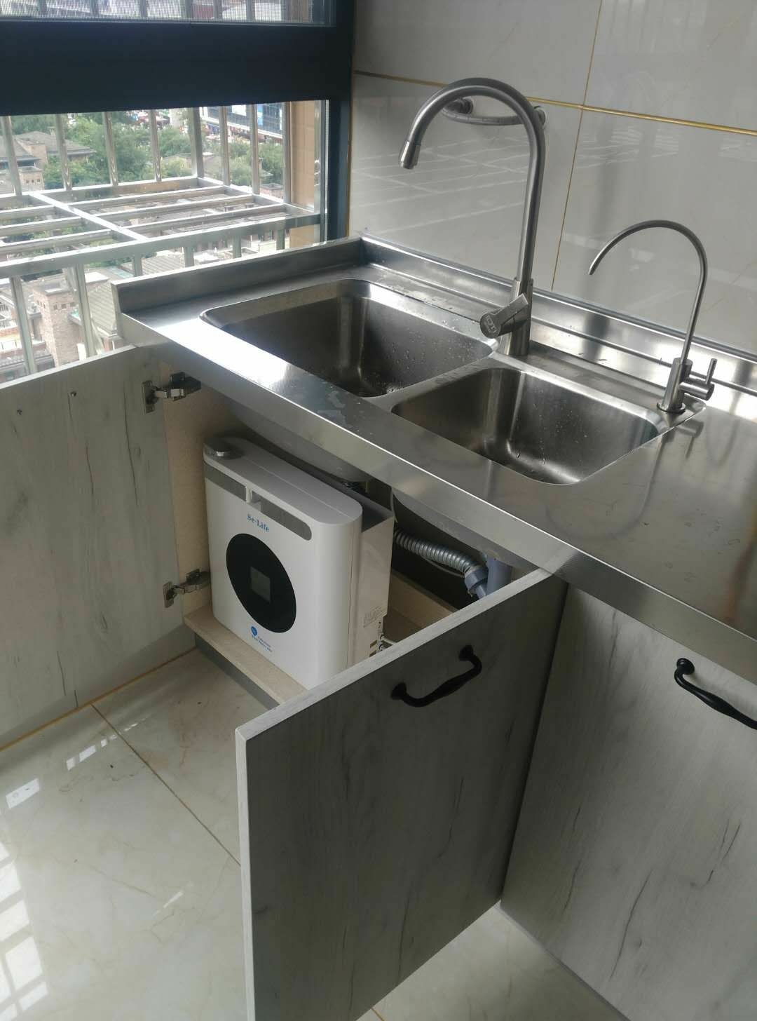 中大富硒水机 智能管线饮水机