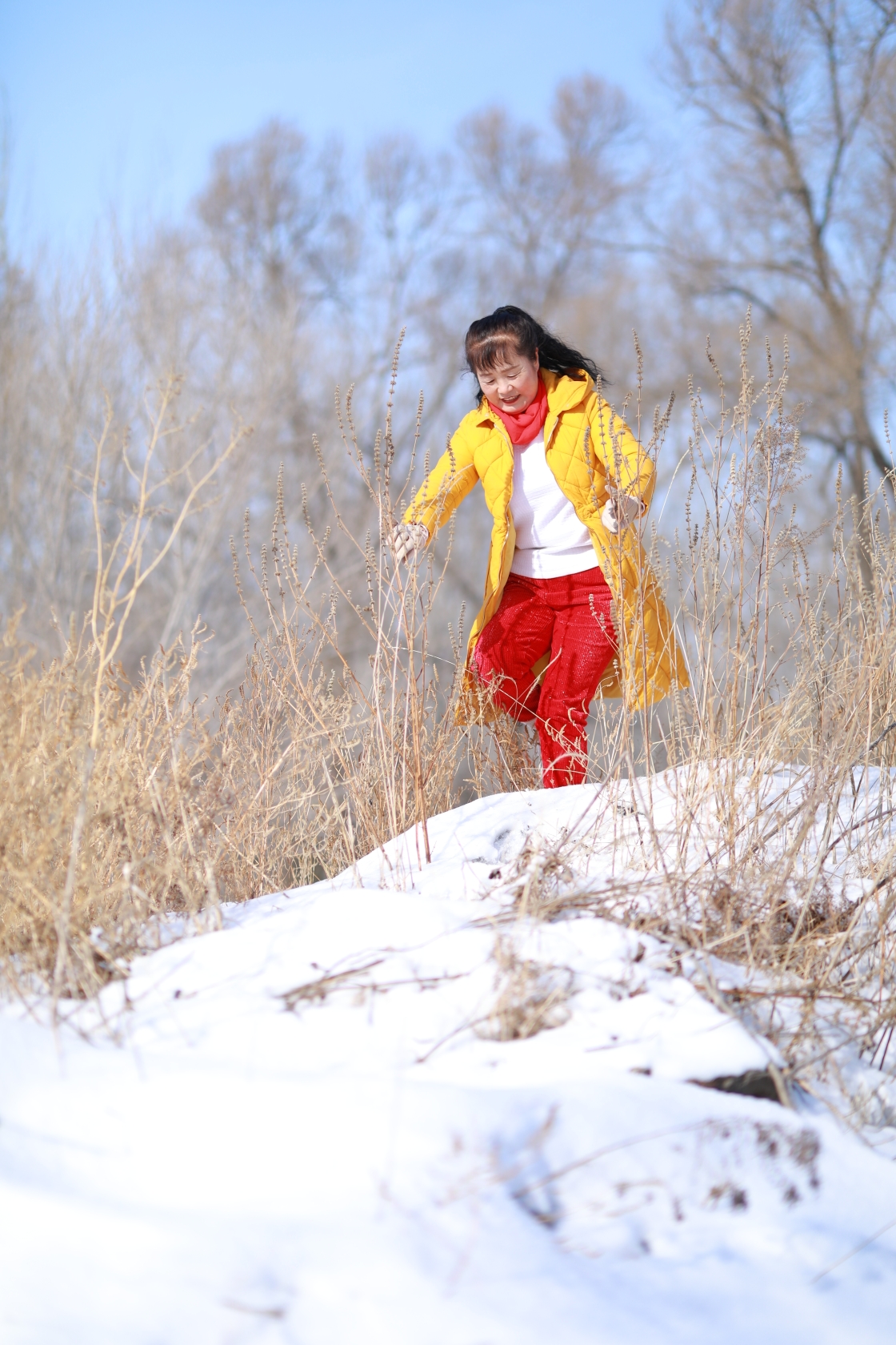 雪山姑娘美图图片