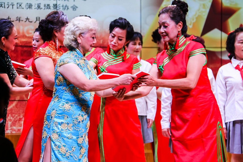 "印象七宝"新中国成立七十周年摄影活动,——致敬"同龄人