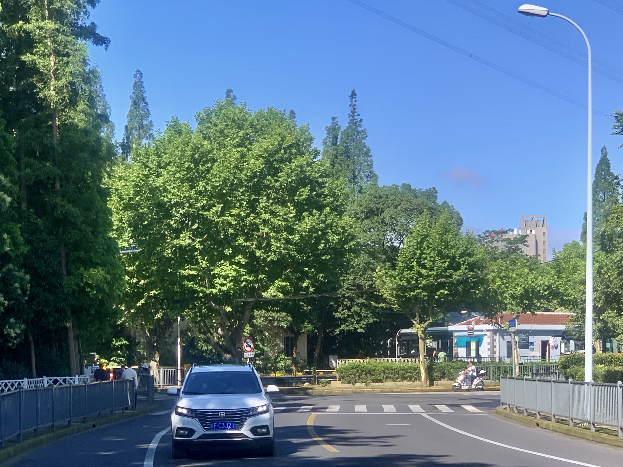 吴淞区位于上海市北部,原为宝山县吴淞市,民国17年(1928年)设吴淞区