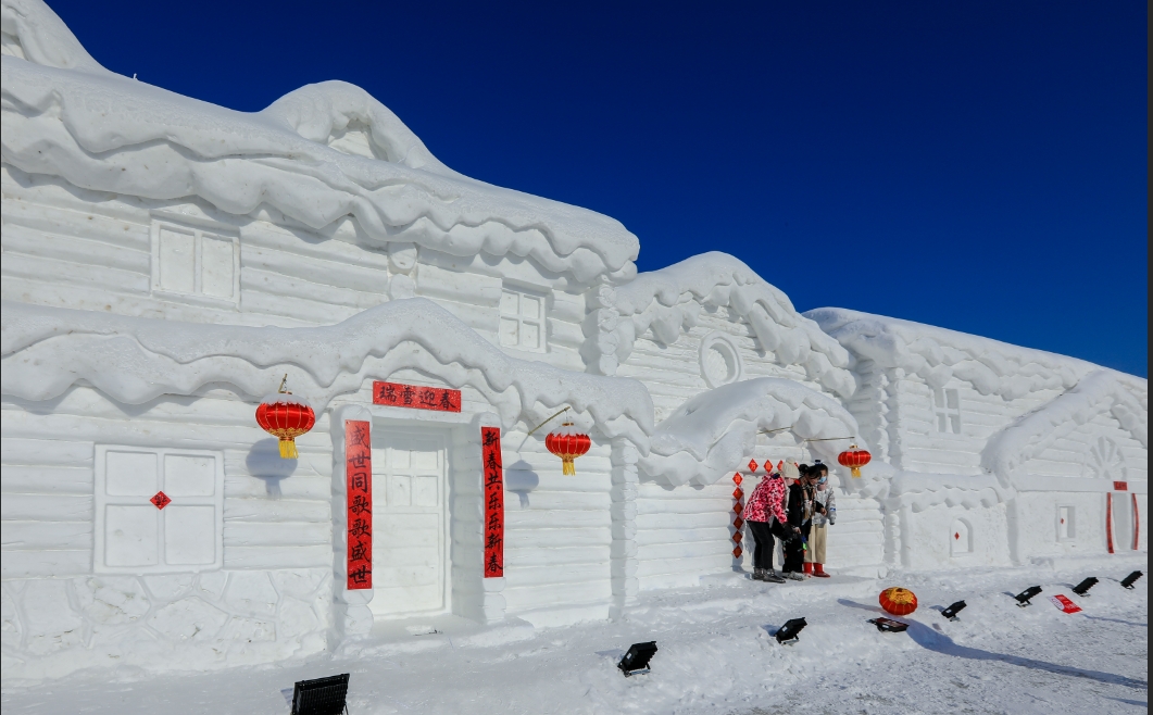 东北民俗雪屋