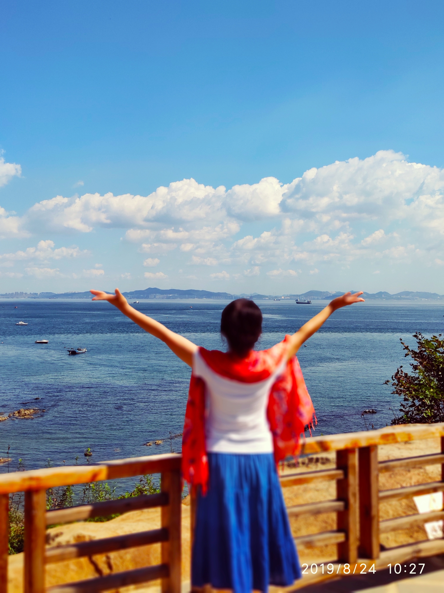 仰望蓝天 心有所悟作者 野夫