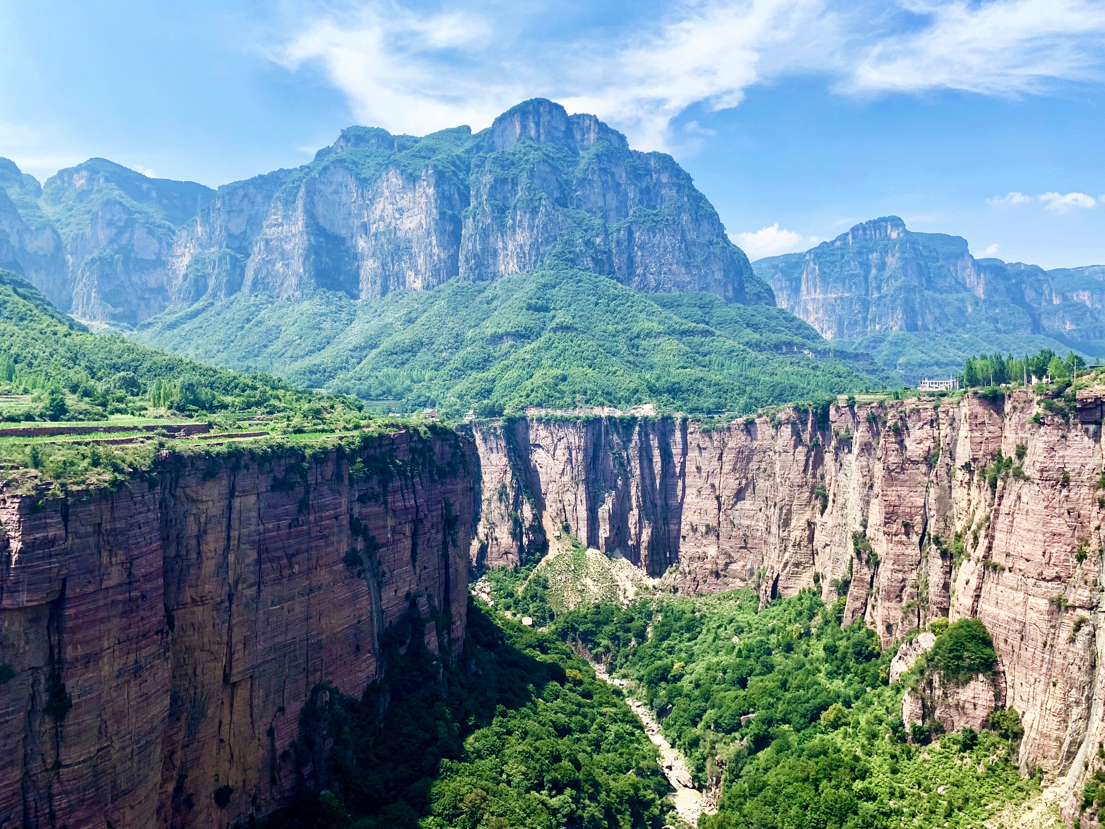 晋城晋城红岩大峡谷图片