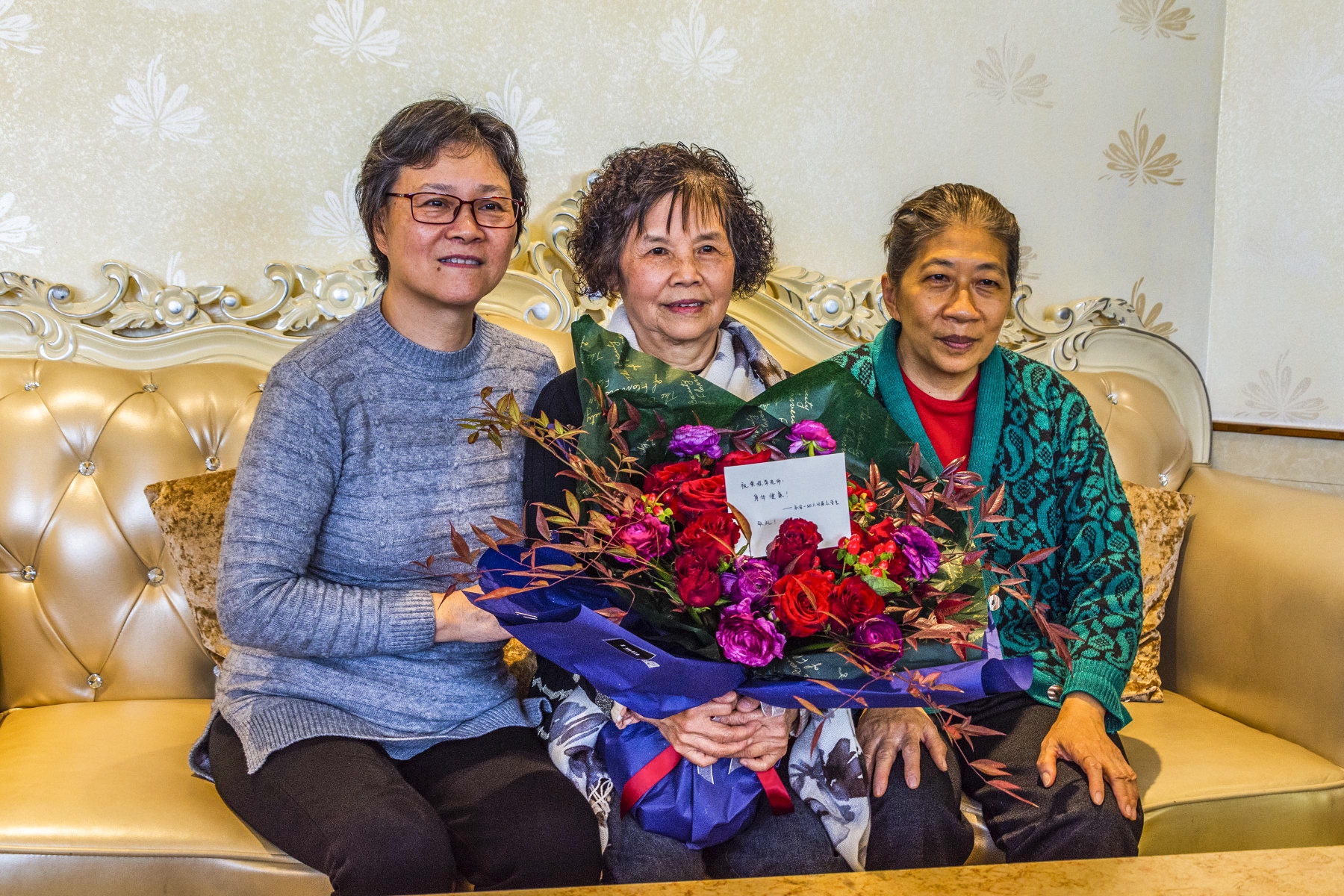 《精彩一刻 永恒记忆》永安一幼师生留念照