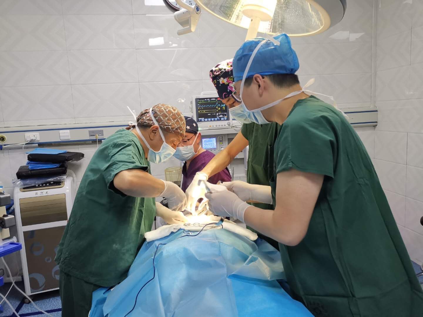 弘慈医疗集团中化二建医院—— 烧伤整形科大爱无疆仁者仁心