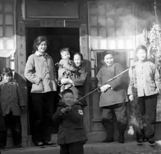 七十年代春节老照片图片