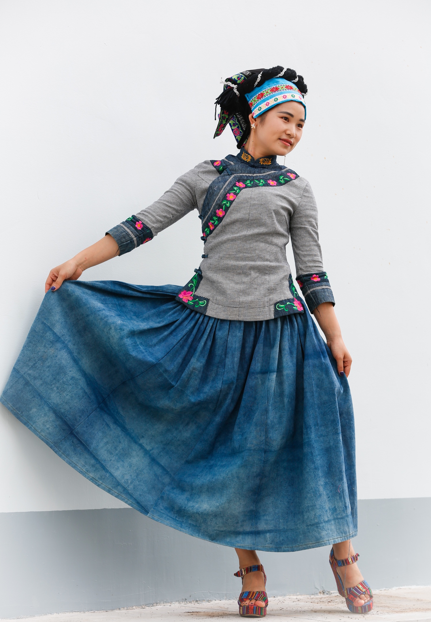 多彩荔波民族风布水苗瑶情韵浓 一一荔波民族创意服饰