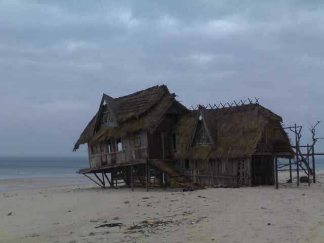 茅屋——安徒生-未知                                    02:10