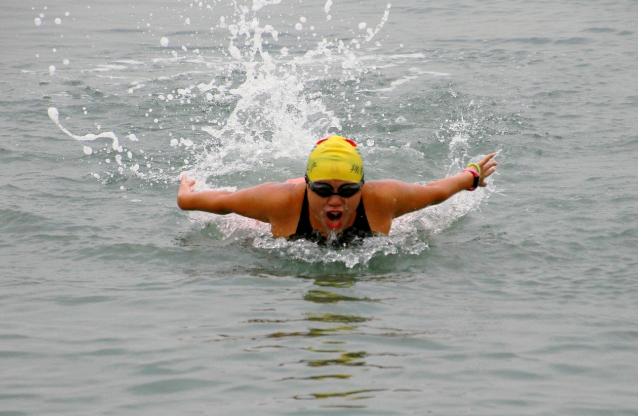 我的拍摄61相互交流切磋泳技青岛汇泉湾冬泳俱乐部横渡唐岛湾活动