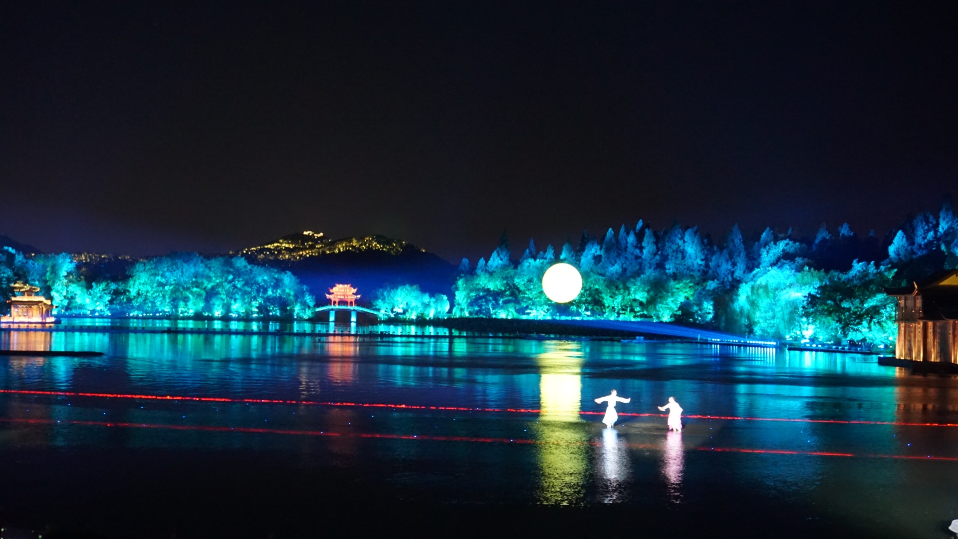 大型山水实景演出——最忆是杭州