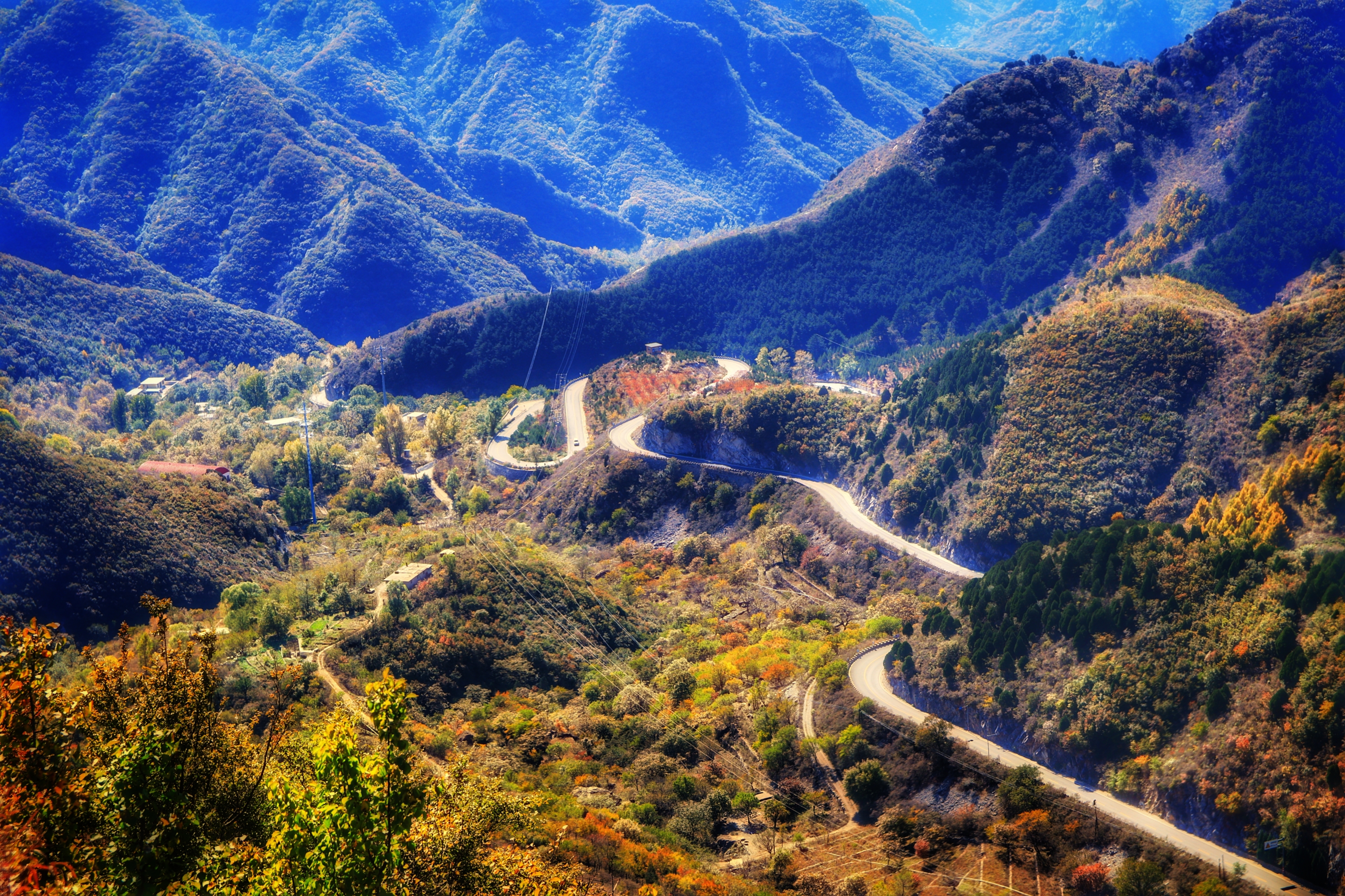 美丽的谷峪神话古朴的世外桃源