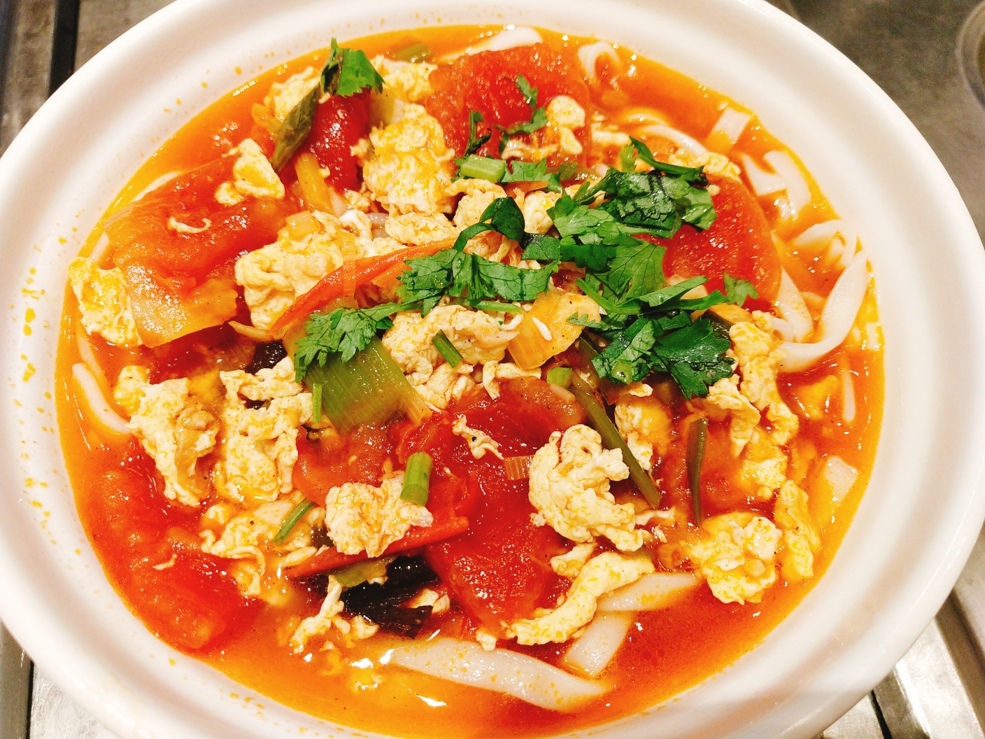 西红柿鸡蛋面 制作人:王雪