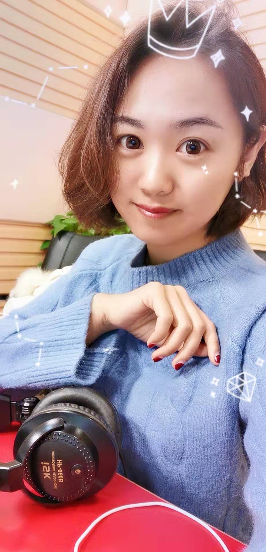 赵楠,电台主播,热爱朗诵,喜欢用文字和声音与您沟通,不忘喜爱声音的