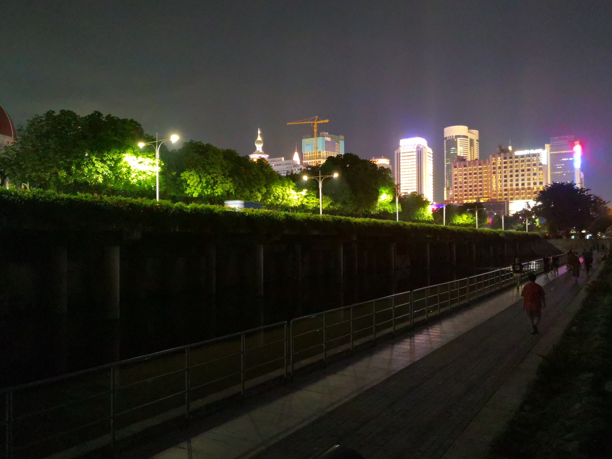 深圳布吉河两岸夜景
