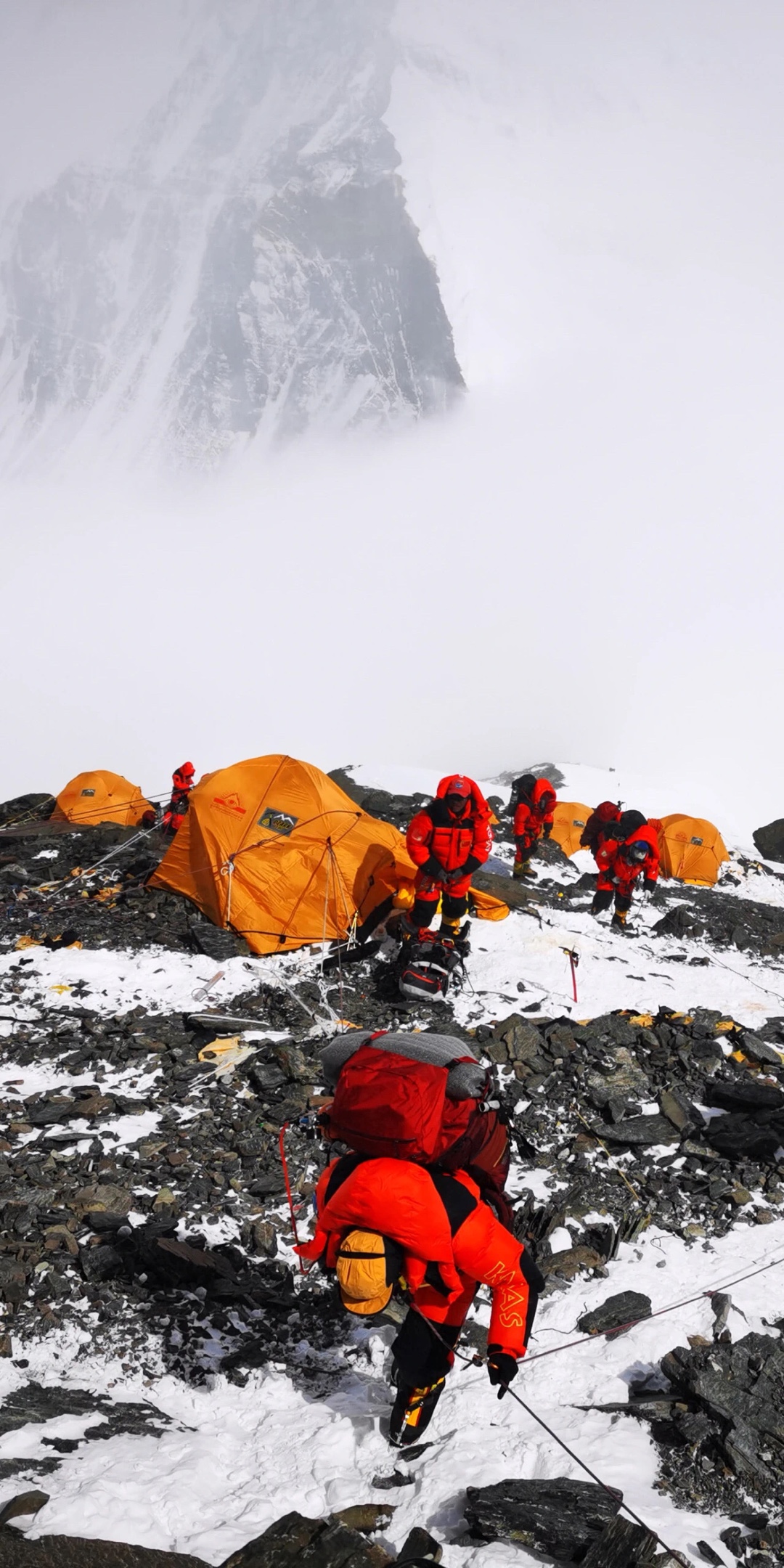 二十张登珠峰的照片,很珍贵