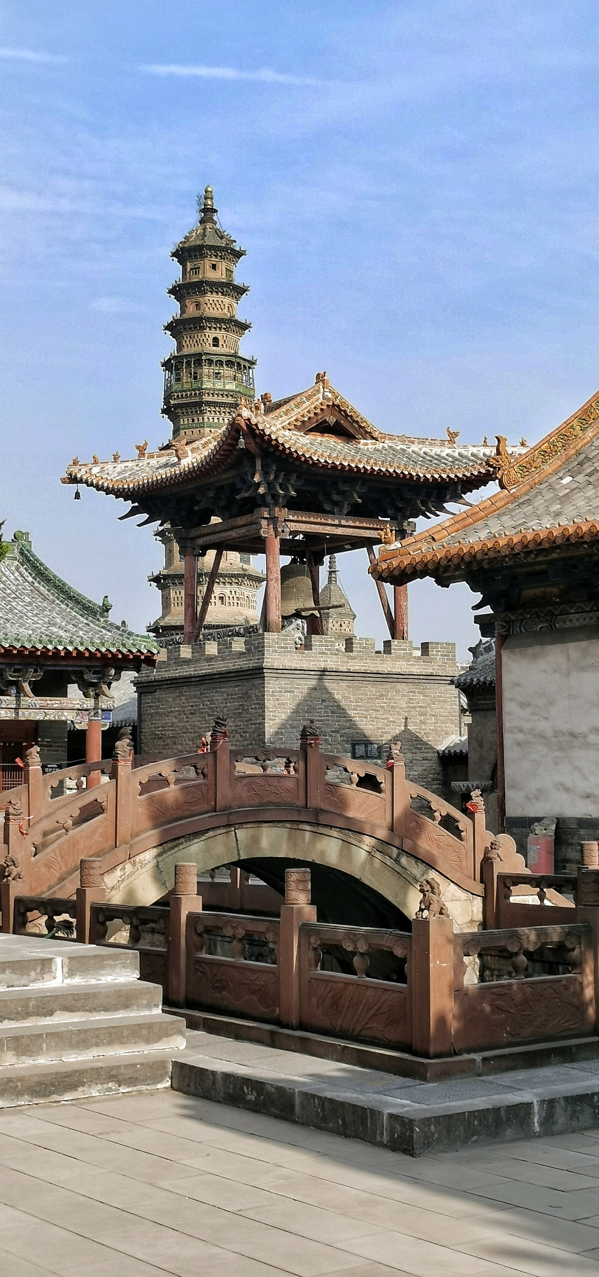 这里为古泽州观光旅游,休闲避暑,诵经拜佛,读书讲学的名胜地.