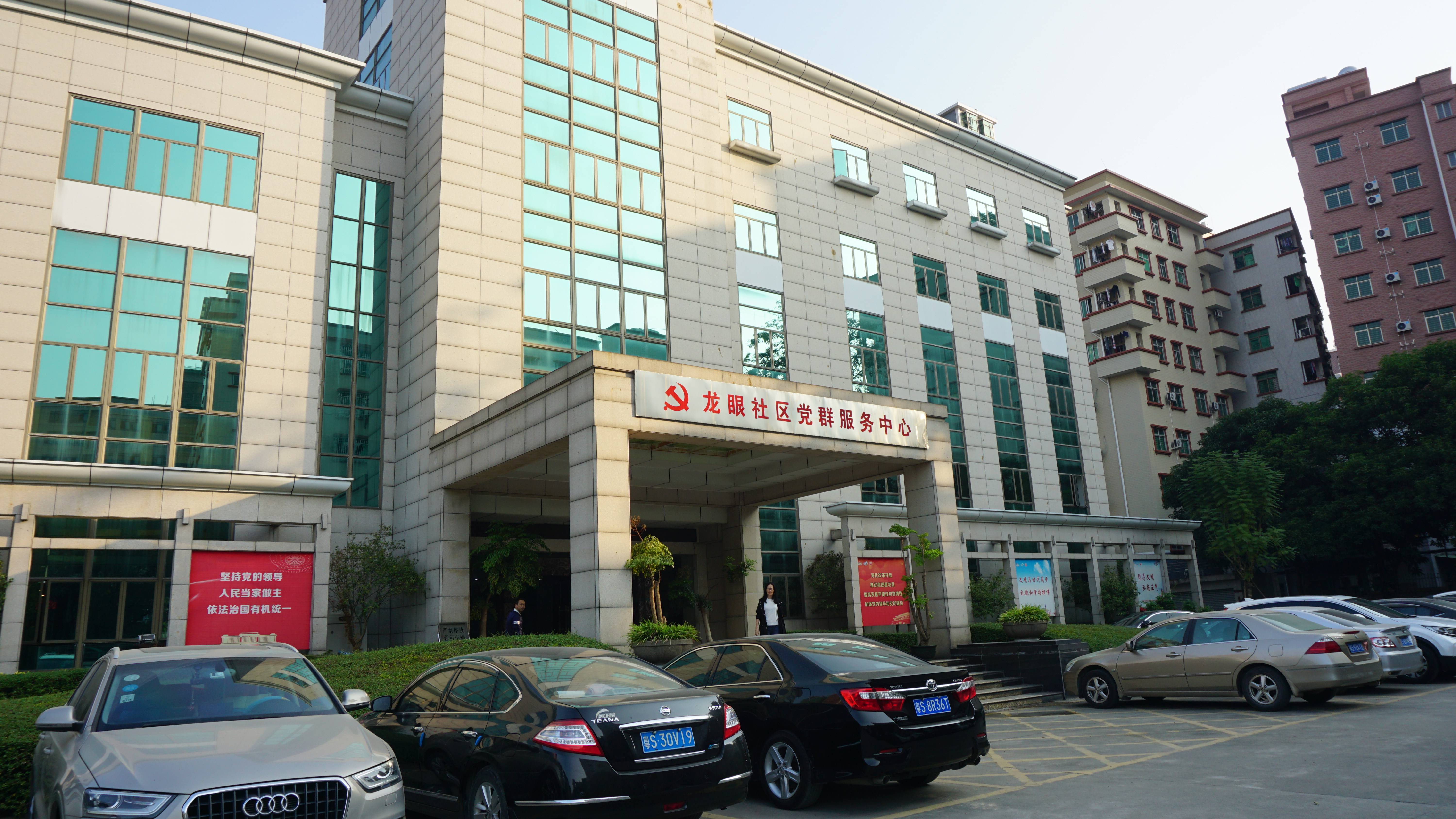 中老年人骨质疏松的预防与治疗科普讲座及义诊活动