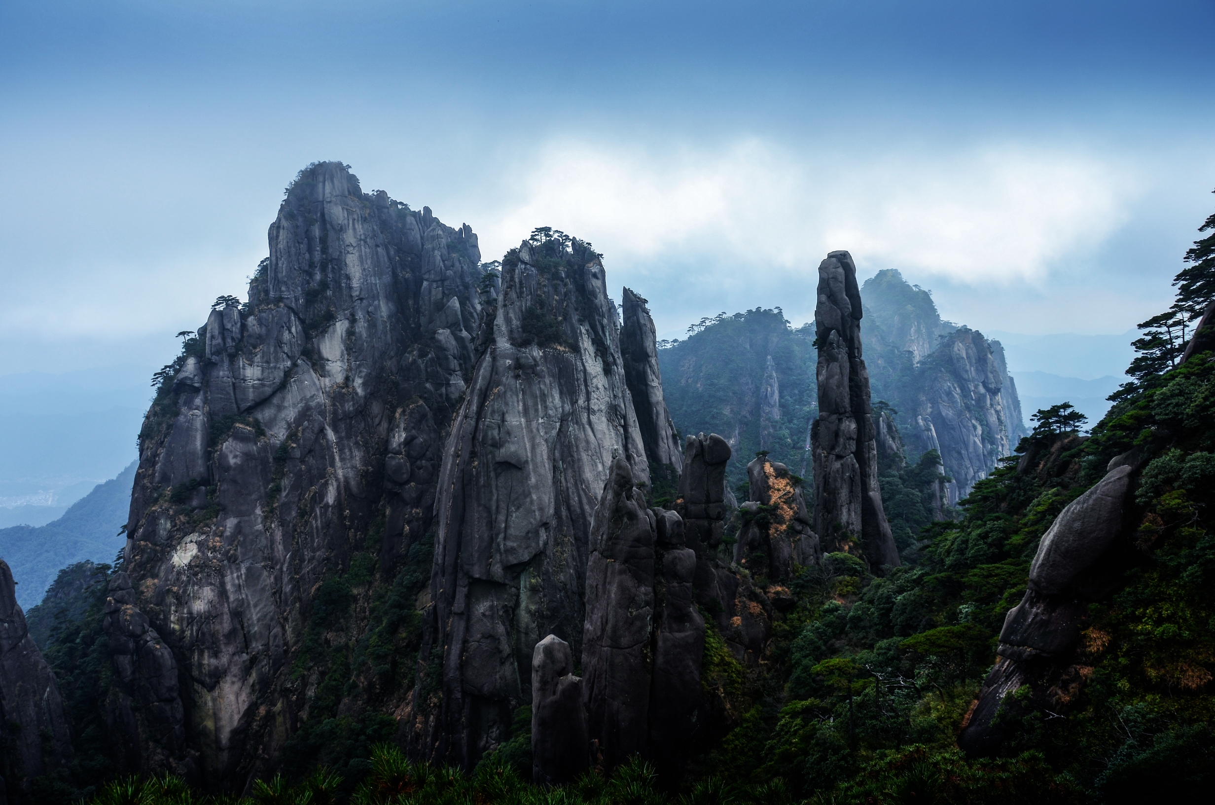 奇峰怪石三清山