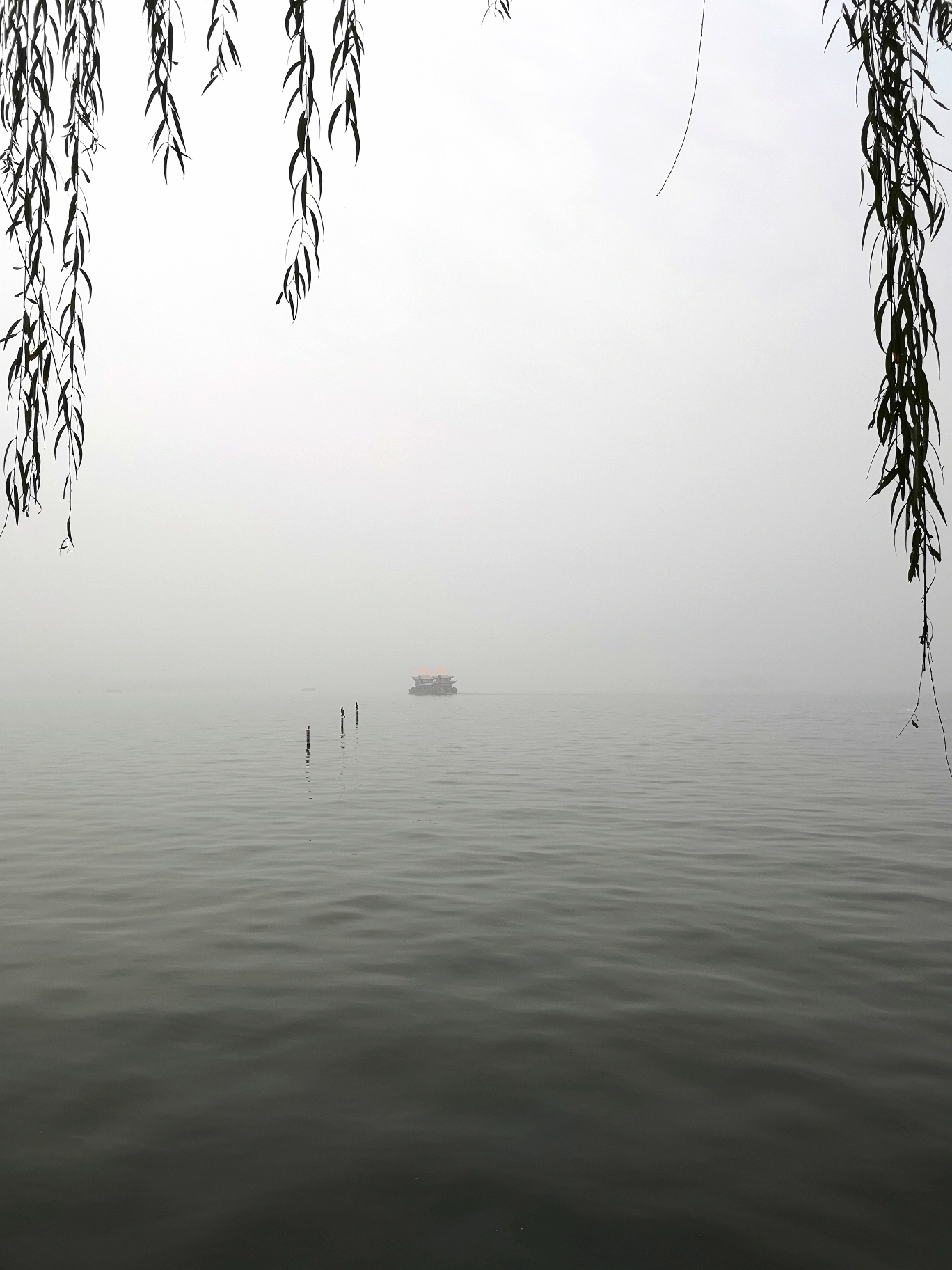 烟雨朦胧雨西湖