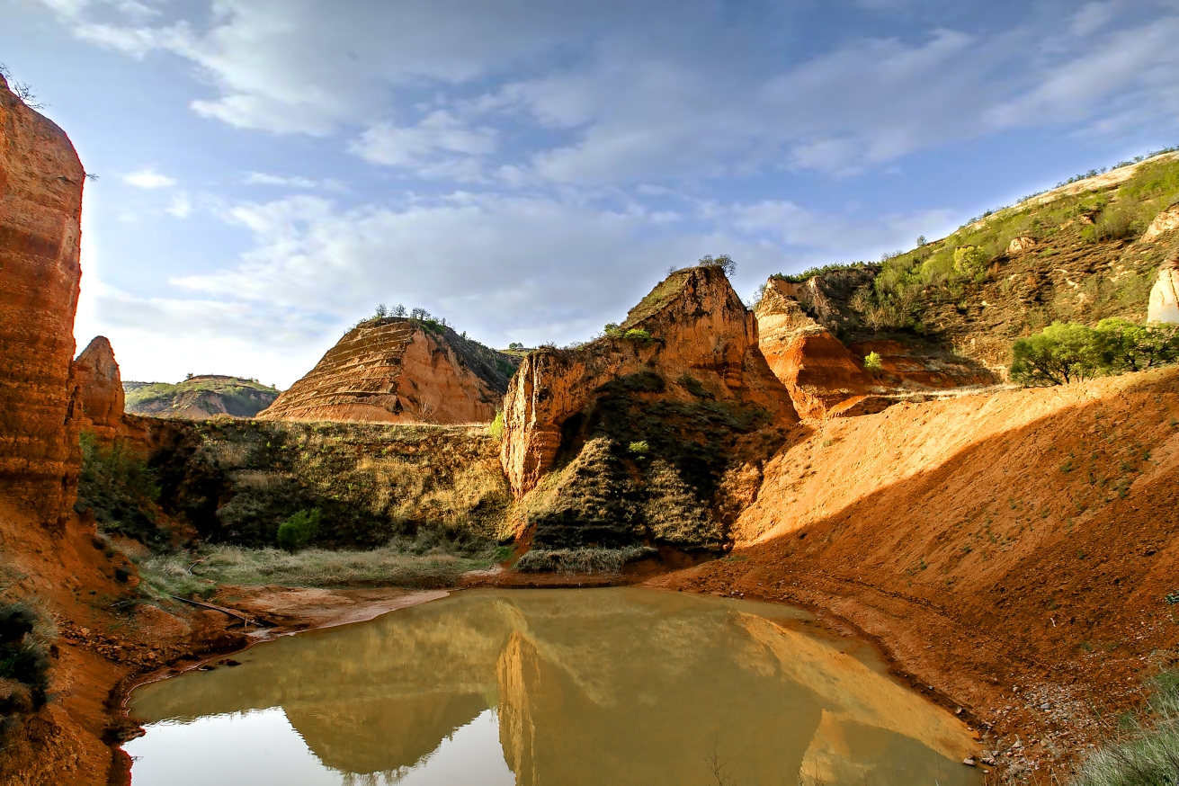 印象【红土地】