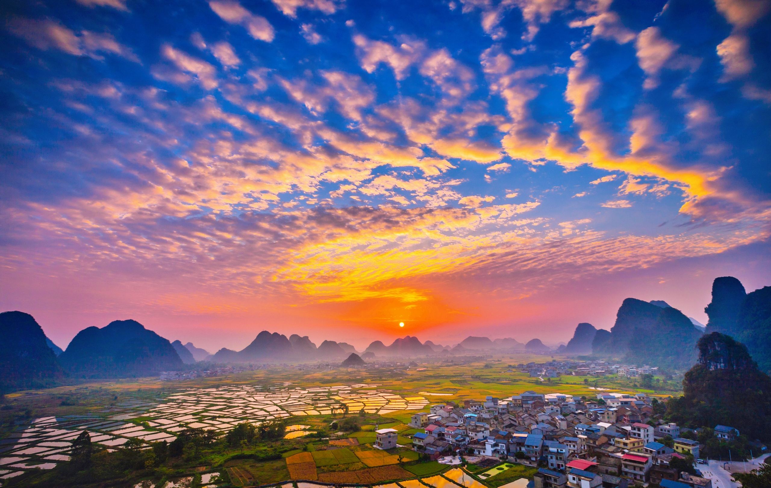 首发因八仙传说而得名的会仙镇