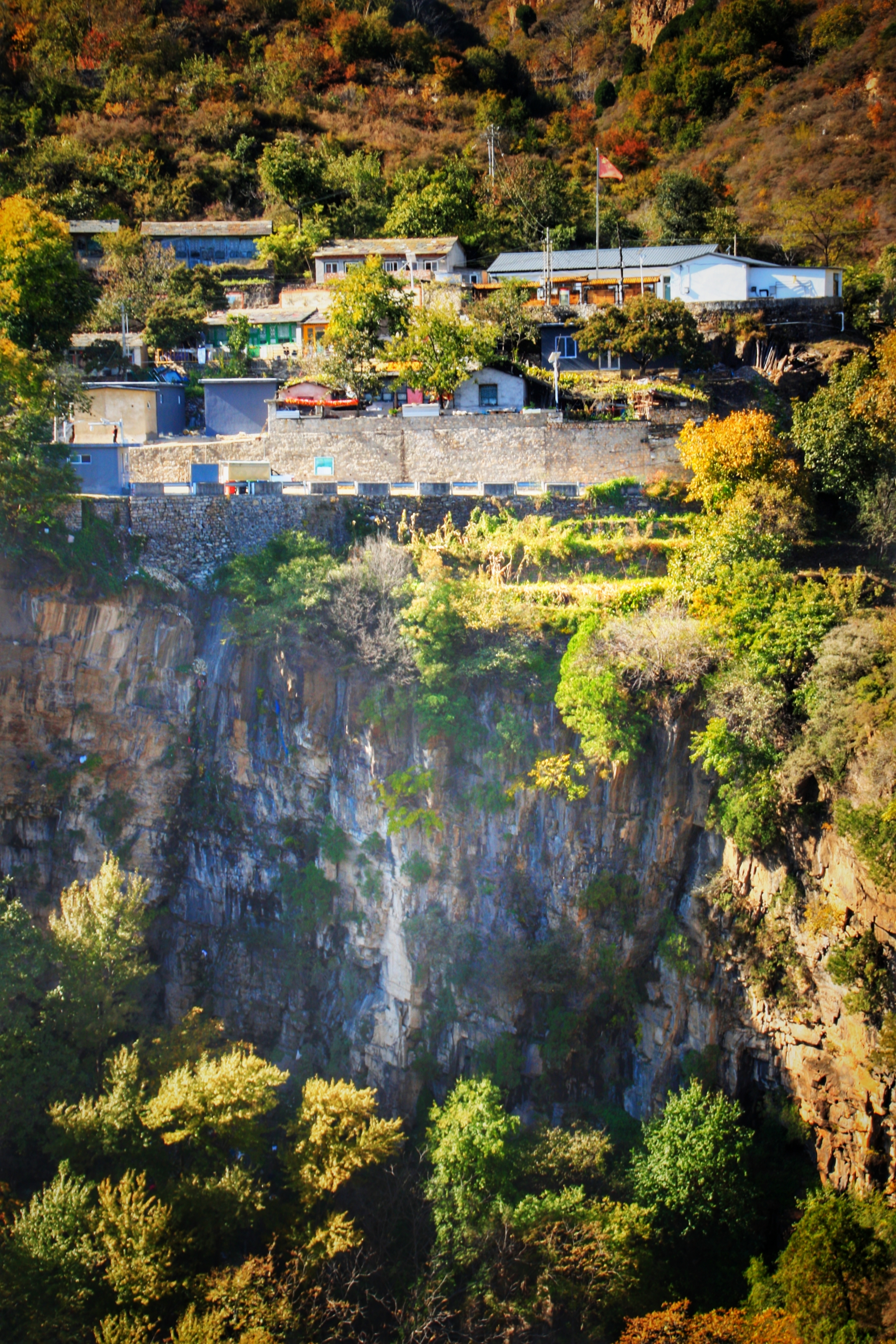 美丽的谷峪神话古朴的世外桃源