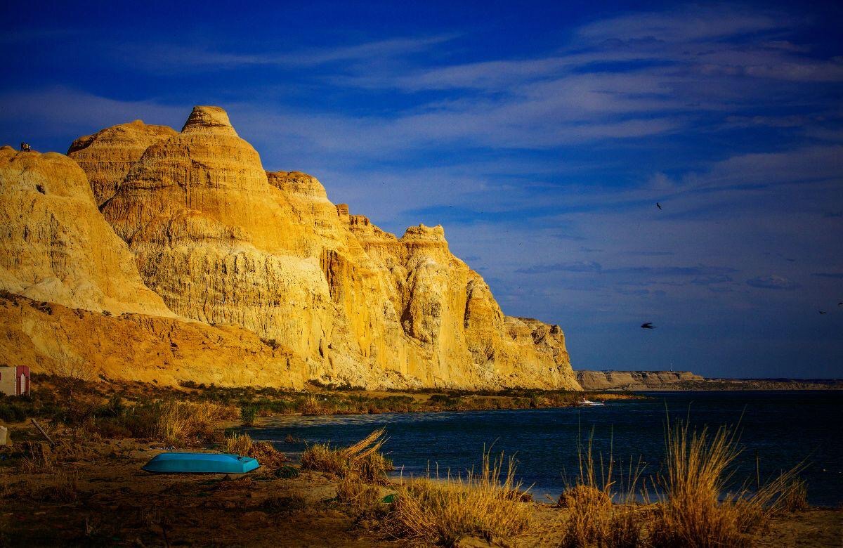 瑰丽雅丹地貌之海上魔鬼城