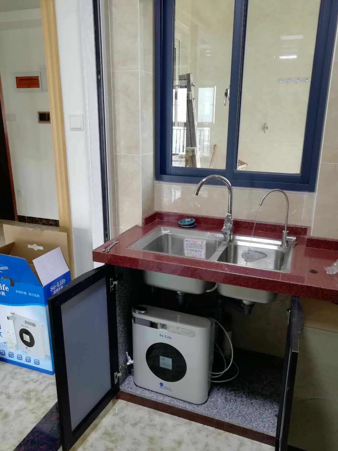 中大富硒水机 智能管线饮水机