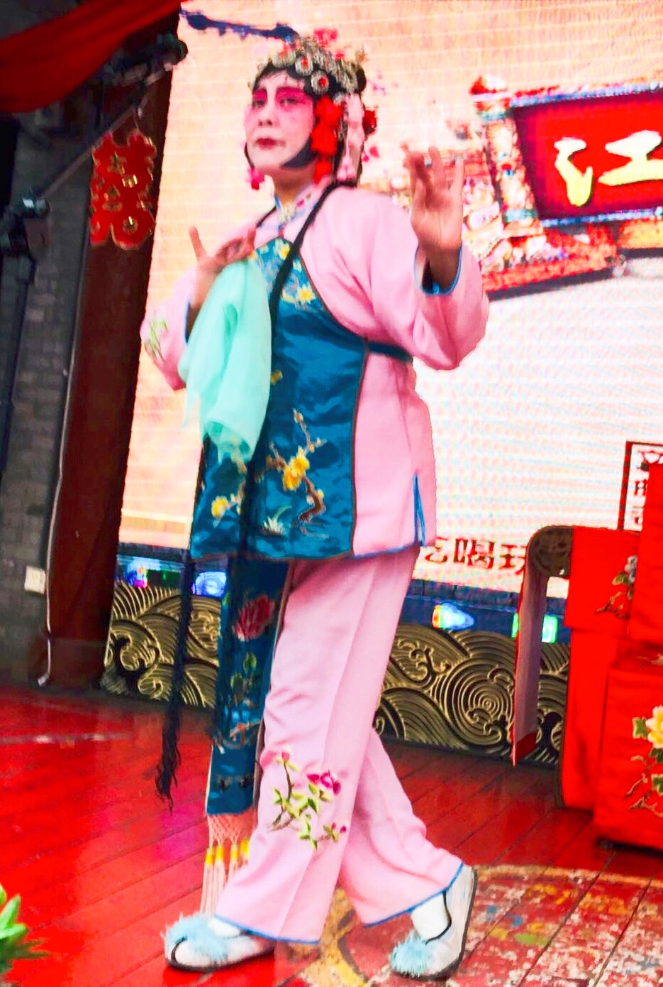 ▼剧中人物金玉奴:李玉华(扮演)